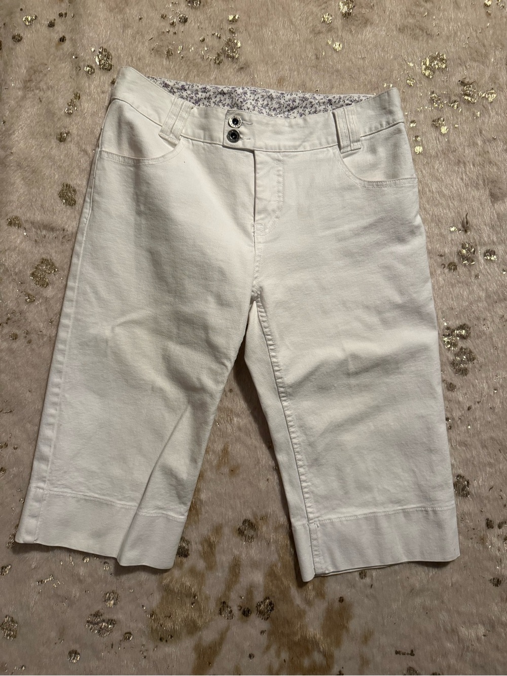 Women's White Bermuda Shorts 8 - Classic Mid-Rise Crop
